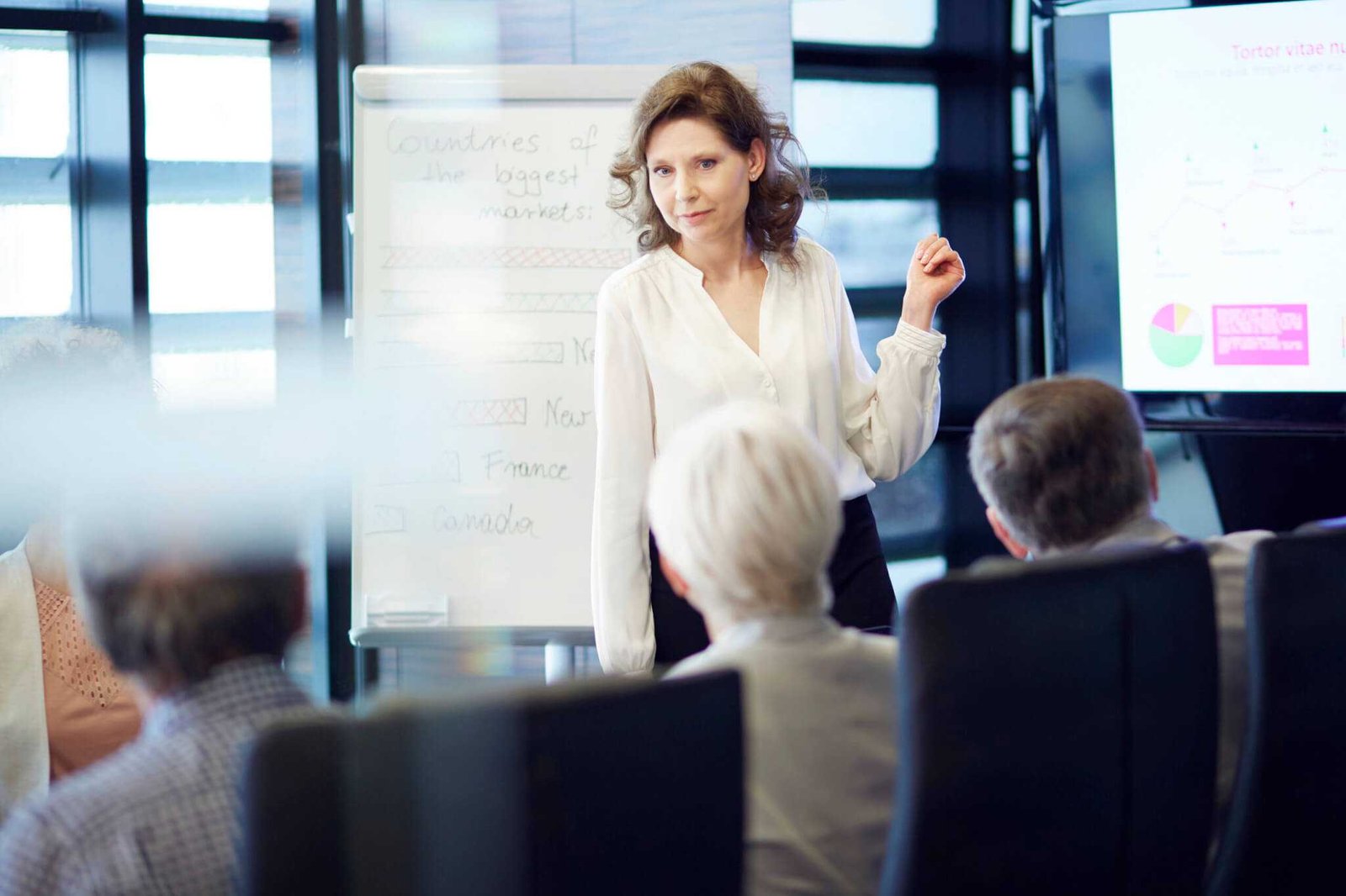 A Week In Her Wallet: A 47-Year-Old Communications VP Bringing In $10K A Month