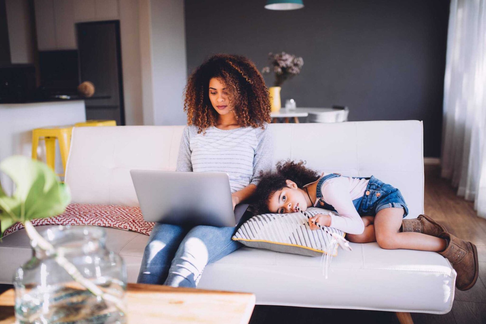 What It’s Really Like To Be A Full-Time Working Mom